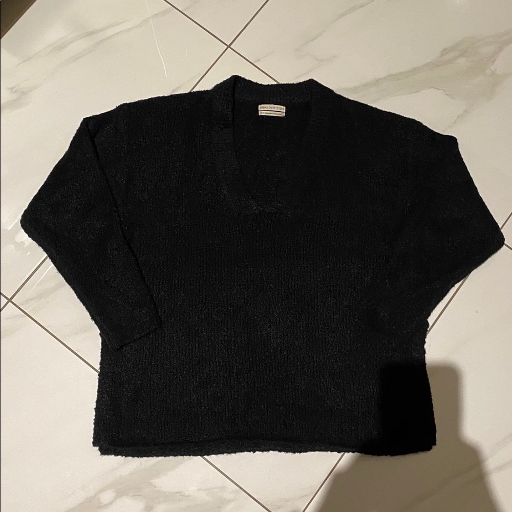 UO V-neck sweater